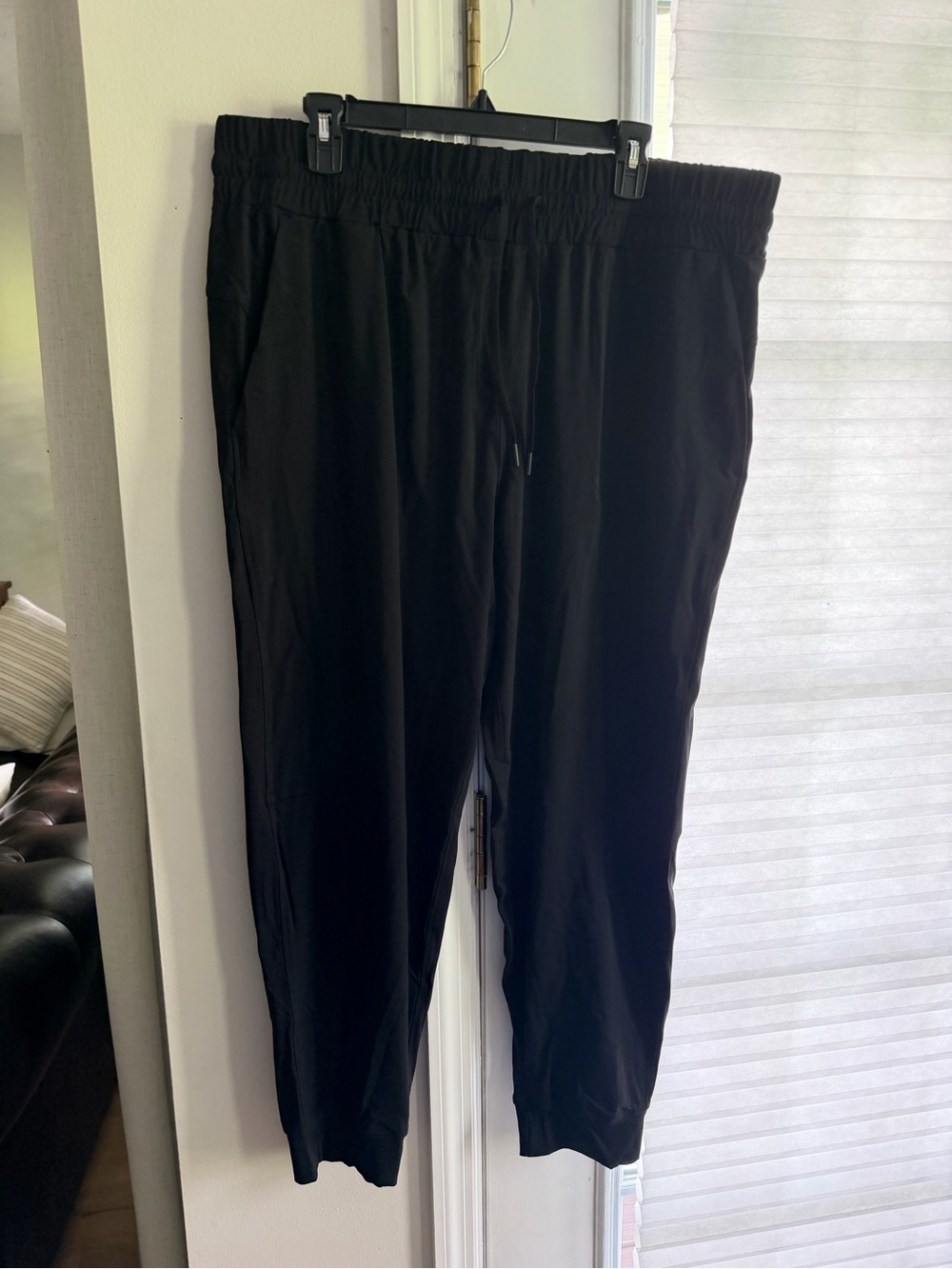 Women’s joggers XL